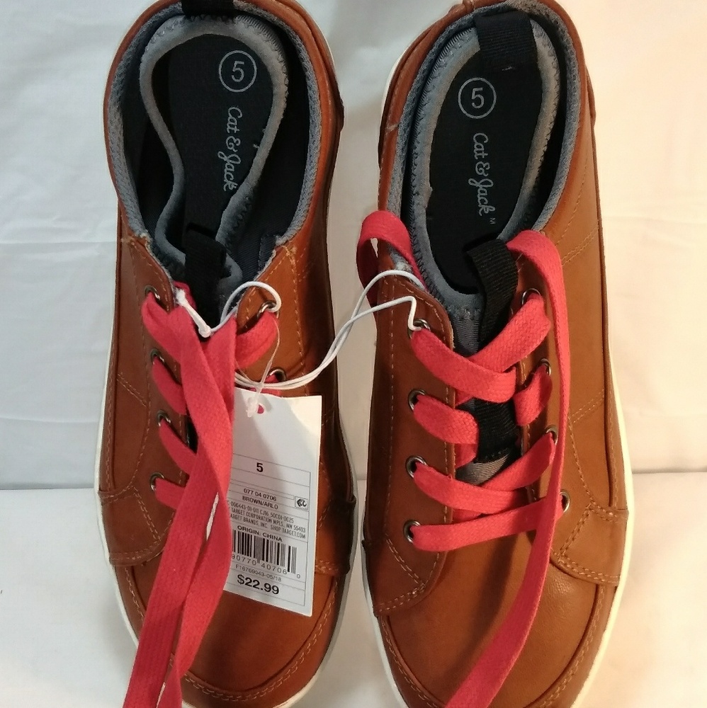 Size 5 sneaker bundle